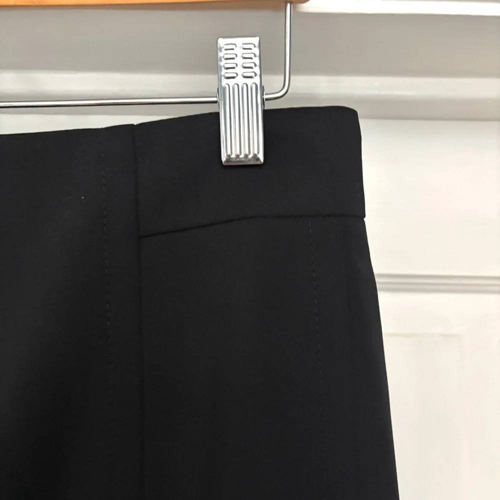 Akris Punto Black Wool Pencil Skirt Exposed Stitch Size 10